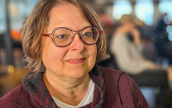 Gaby auf der Moby Niki